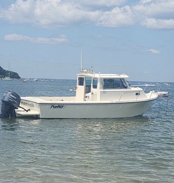 25' 2002 Parker 2520XL