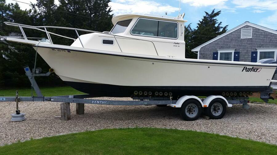 25' 2002 Parker 2520XL