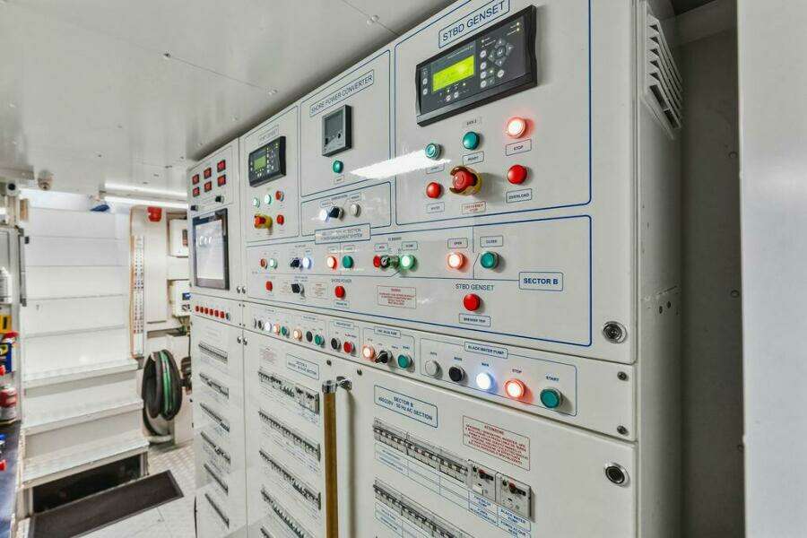 RANDY BETH 120ft Custom Line Yacht For Sale