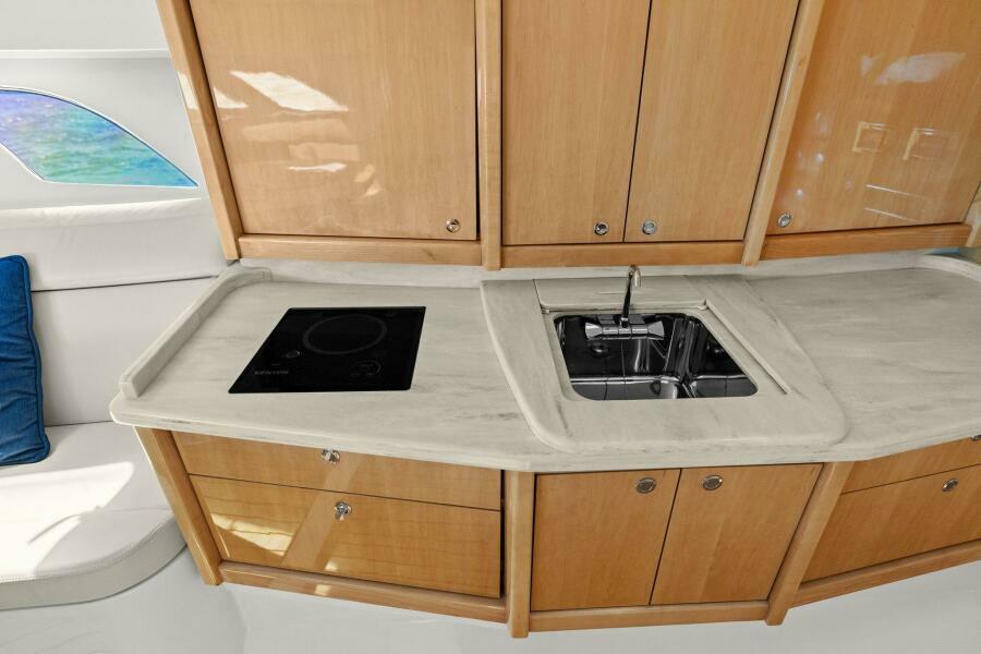 47' 2019 Intrepid 475 Sport Yacht