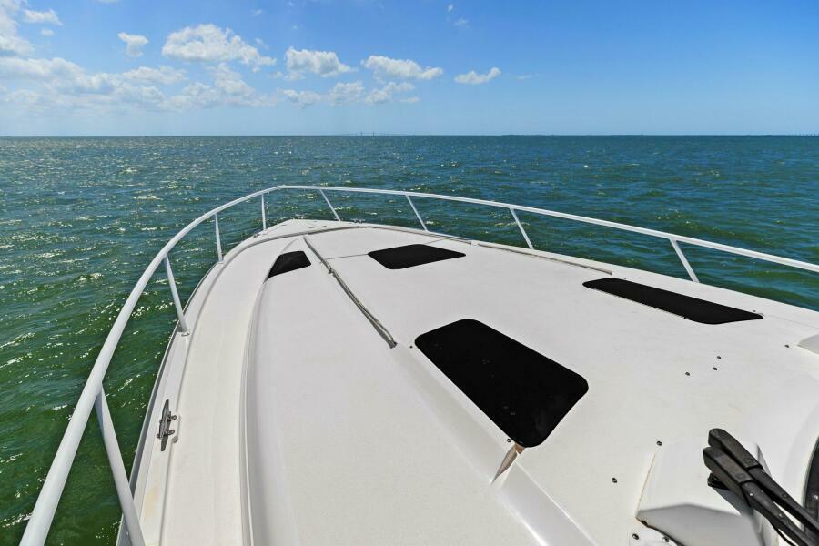 47' 2019 Intrepid 475 Sport Yacht