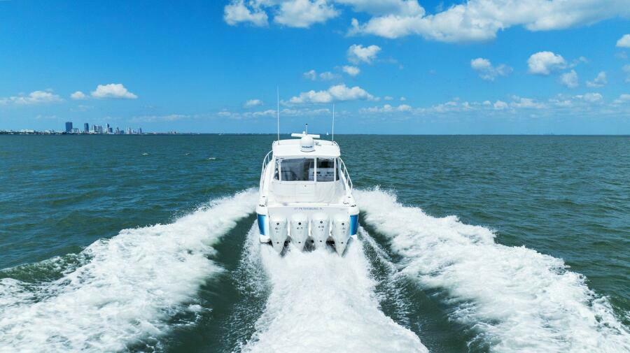 47' 2019 Intrepid 475 Sport Yacht