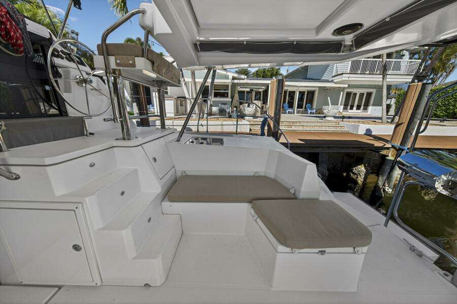 Side By Side 45ft Leopard Yacht For Sale