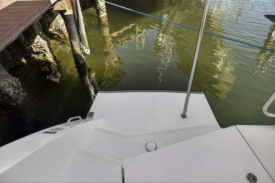 Side By Side 45ft Leopard Yacht For Sale