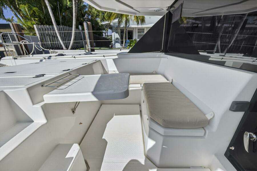 Side By Side 45ft Leopard Yacht For Sale