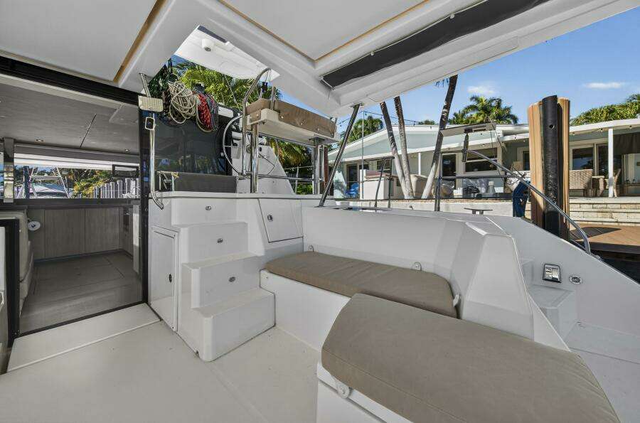 Side By Side 45ft Leopard Yacht For Sale