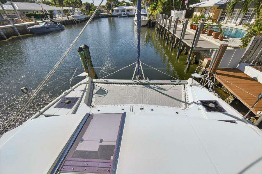 Side By Side 45ft Leopard Yacht For Sale