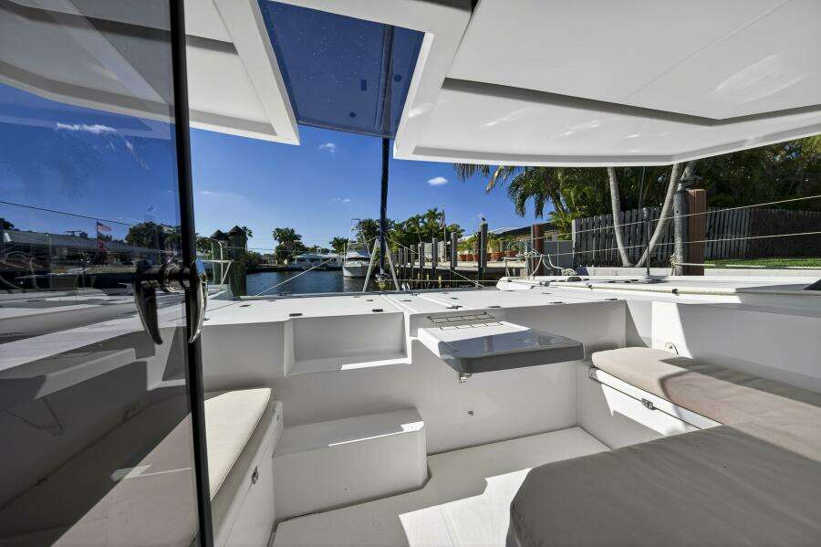 Side By Side 45ft Leopard Yacht For Sale