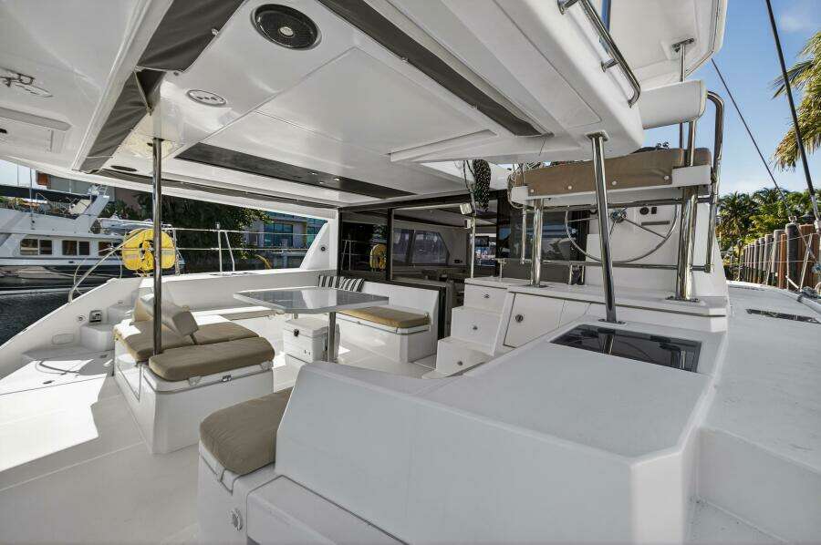 Side By Side 45ft Leopard Yacht For Sale