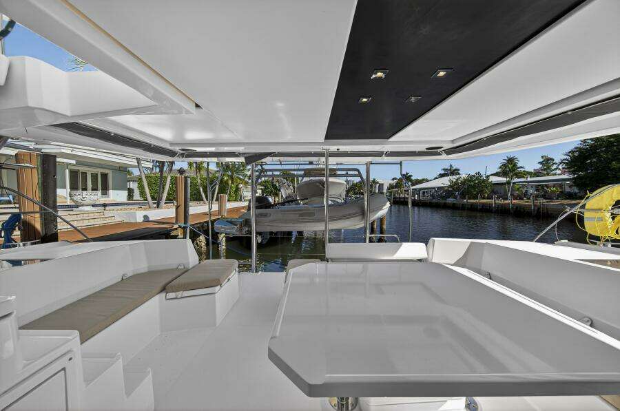 Side By Side 45ft Leopard Yacht For Sale