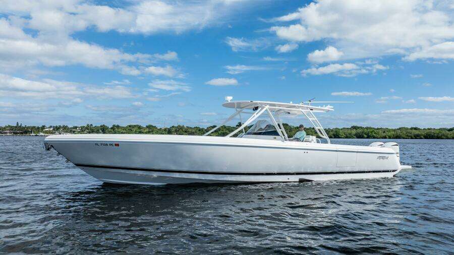 40ft Intrepid Yacht For Sale
