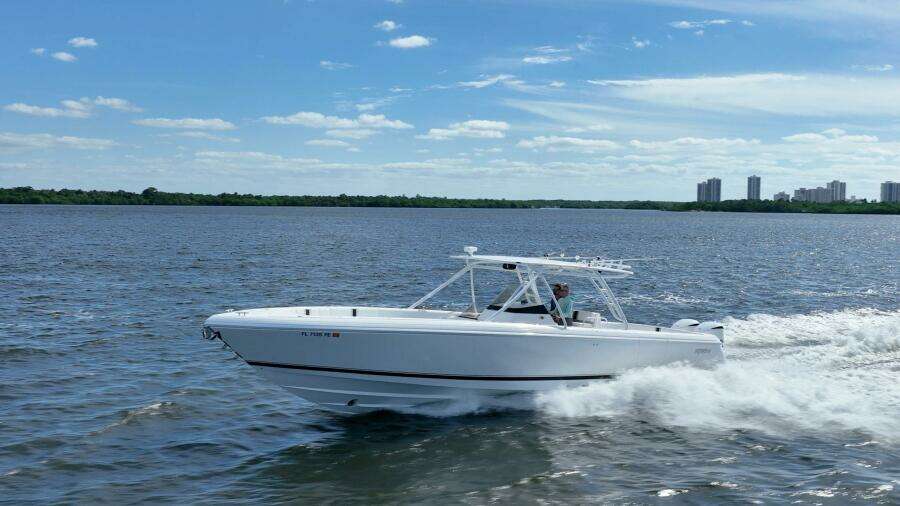 40ft Intrepid Yacht For Sale