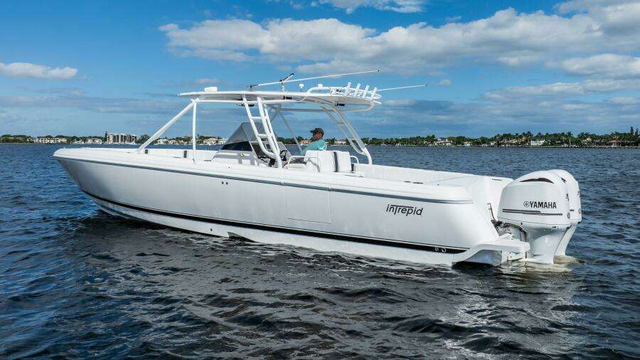 40ft Intrepid Yacht For Sale