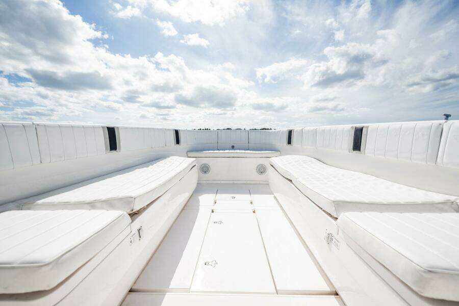 40ft Intrepid Yacht For Sale