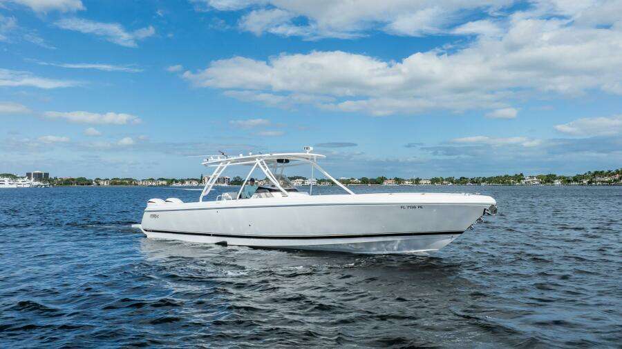 40ft Intrepid Yacht For Sale