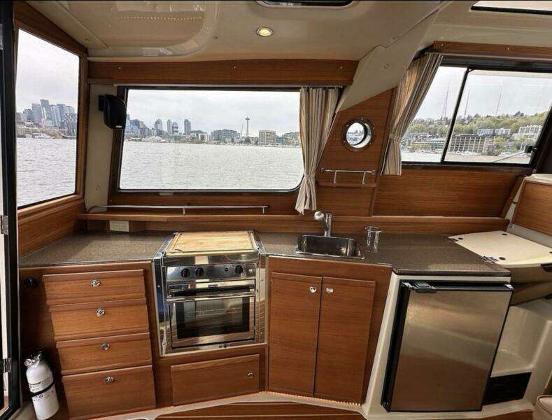 Flips Ahoy 29ft Ranger Tugs Yacht For Sale