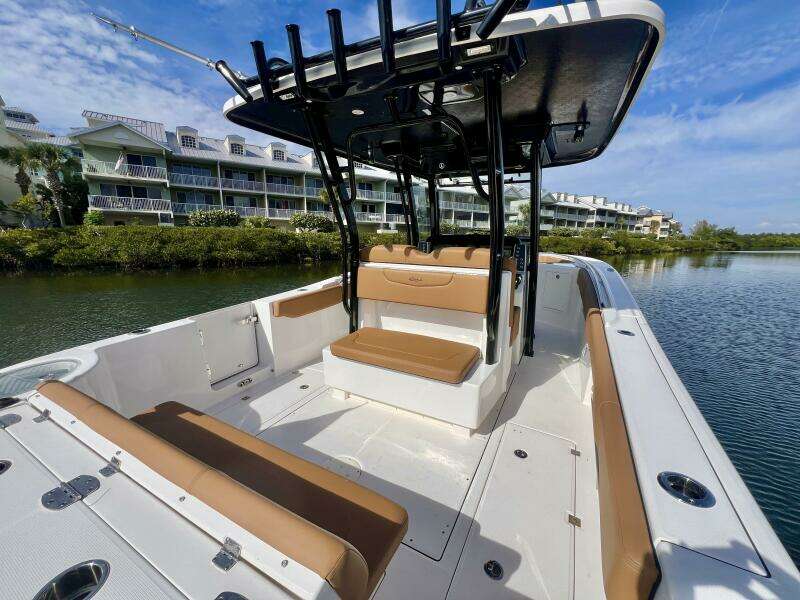 30ft Robalo Yacht For Sale