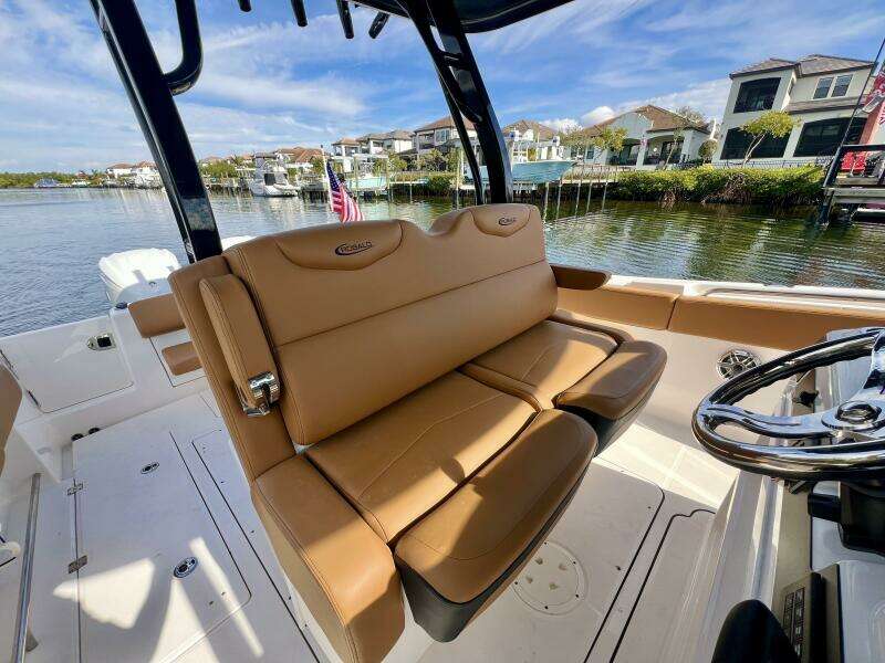 30ft Robalo Yacht For Sale