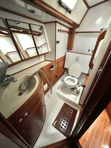 49ft Hylas Yacht For Sale