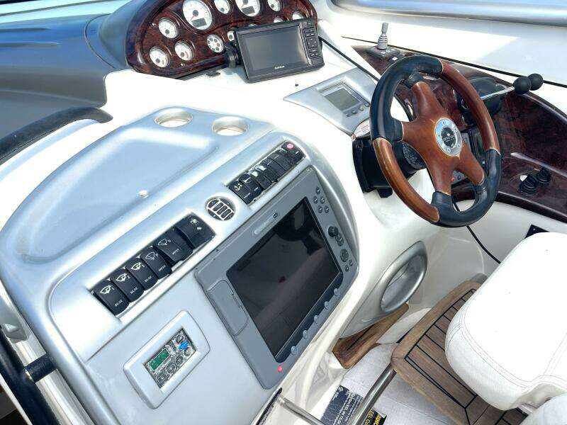 Saphir Bleu 50ft Cranchi Yacht For Sale