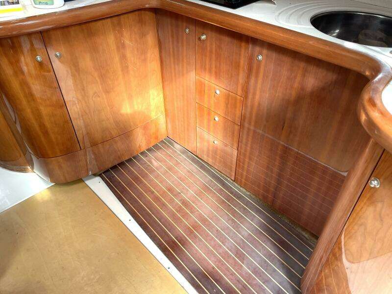 Saphir Bleu 50ft Cranchi Yacht For Sale