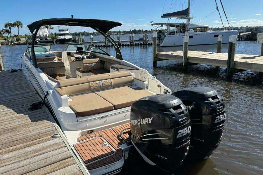 29ft Sea Ray Yacht For Sale