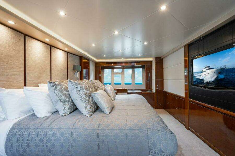 Oasis 95ft Princess Yacht For Sale
