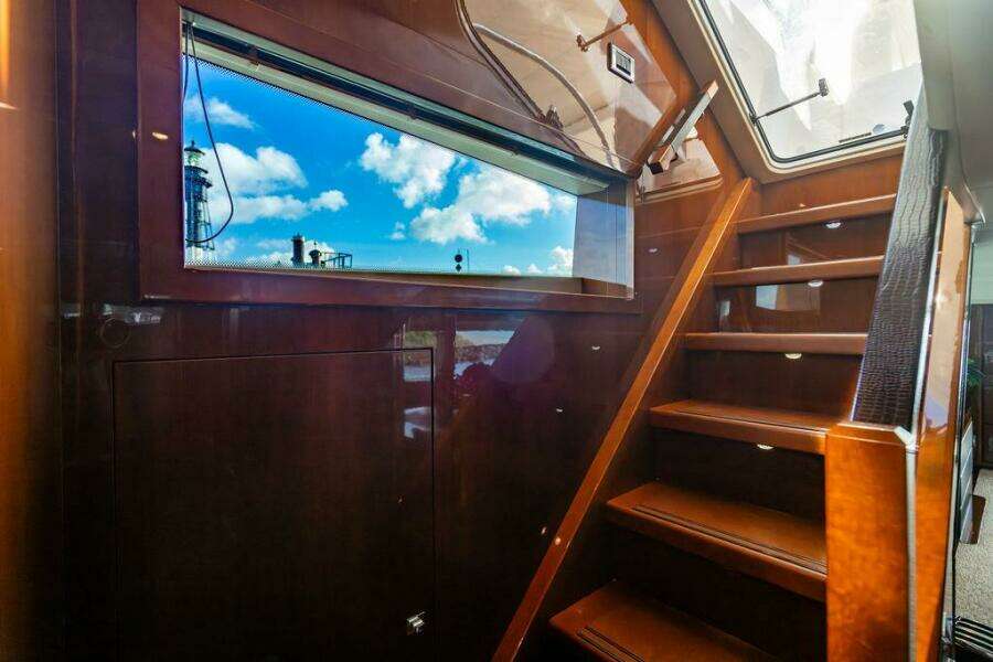 Oasis 95ft Princess Yacht For Sale