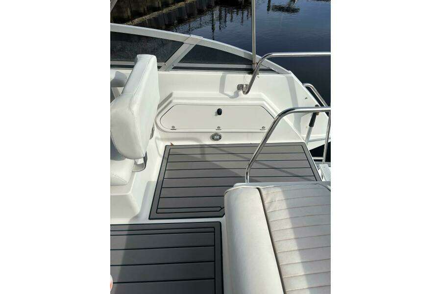 Limoncello 32ft Carver Yacht For Sale