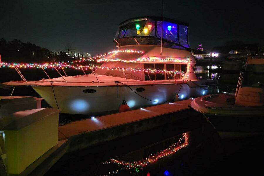 Limoncello 32ft Carver Yacht For Sale