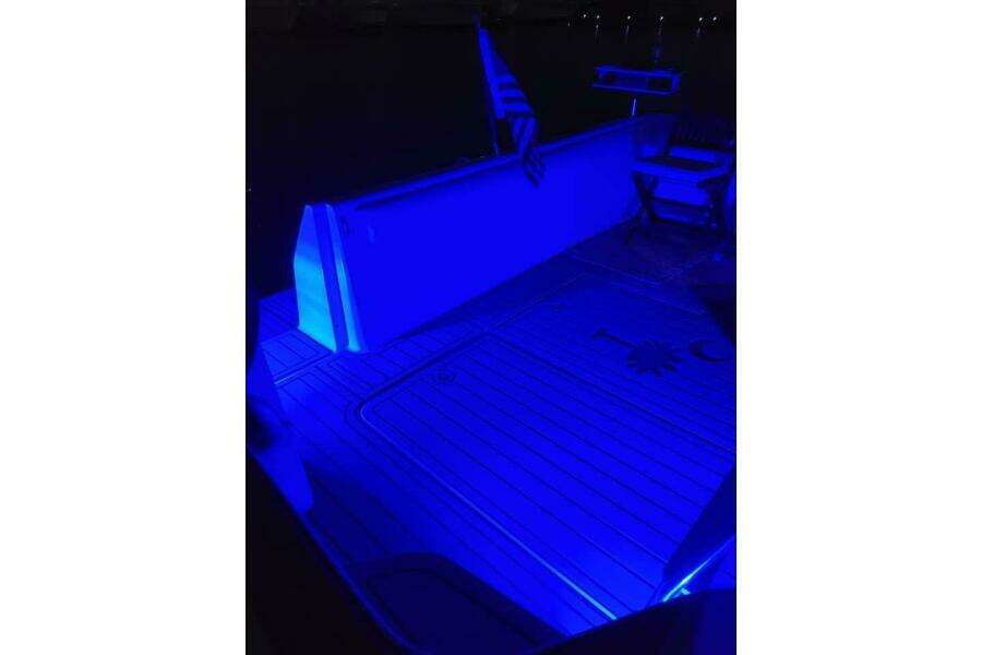 Limoncello 32ft Carver Yacht For Sale