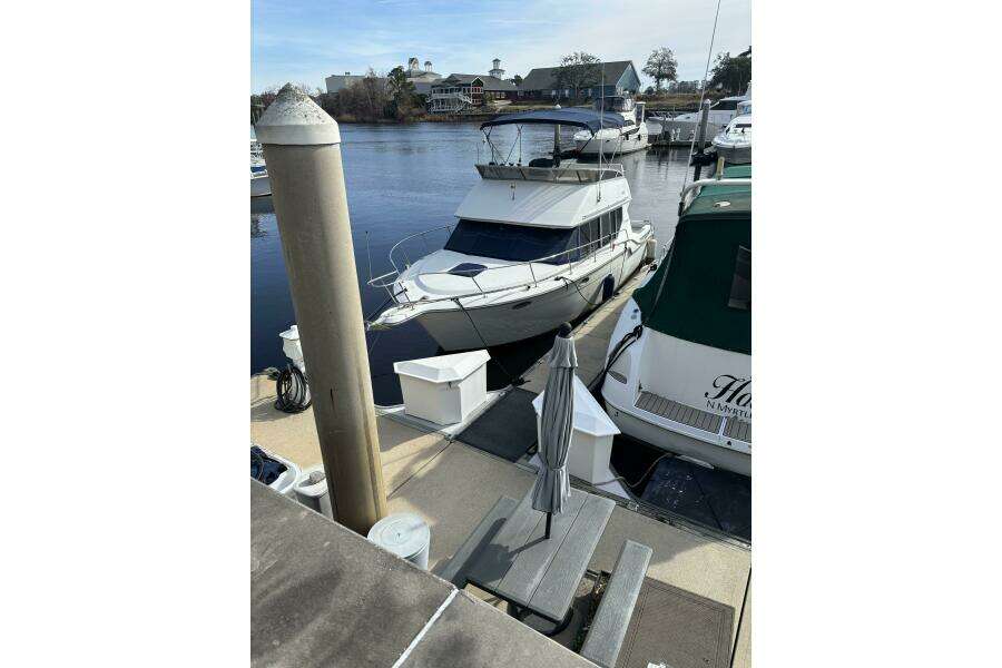 Limoncello 32ft Carver Yacht For Sale