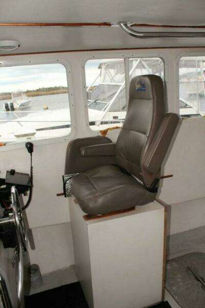 Helm Seat