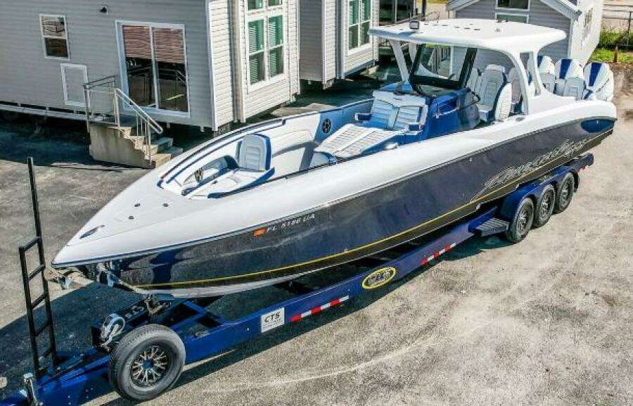 38ft Renegade Yacht For Sale