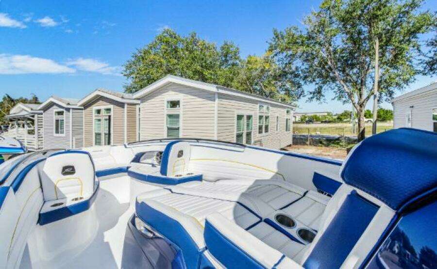 38ft Renegade Yacht For Sale