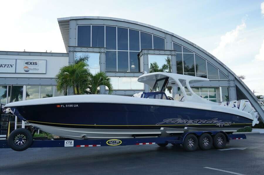 38ft Renegade Yacht For Sale