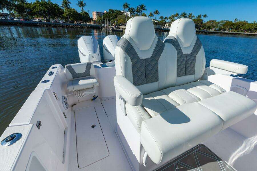 26ft Streamline Yacht For Sale