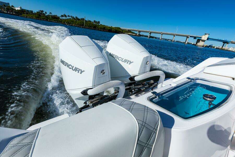 26ft Streamline Yacht For Sale