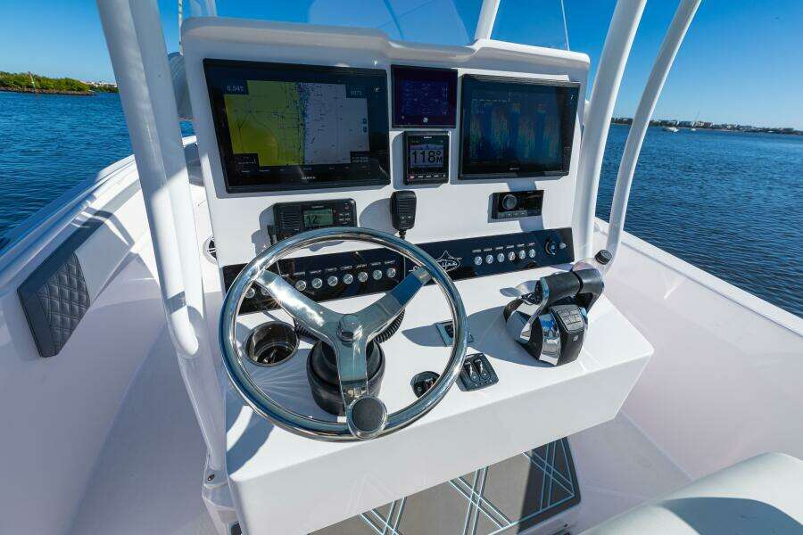 26ft Streamline Yacht For Sale