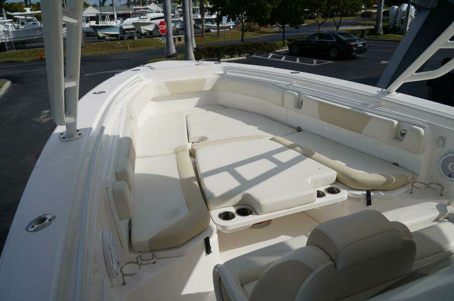 35ft Everglades Yacht For Sale
