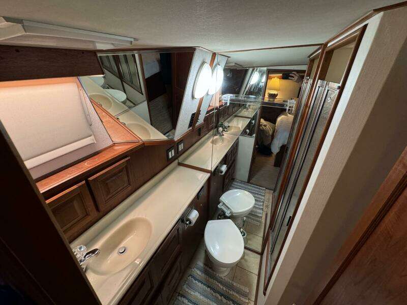 Sunshine State 48ft Viking Yacht For Sale