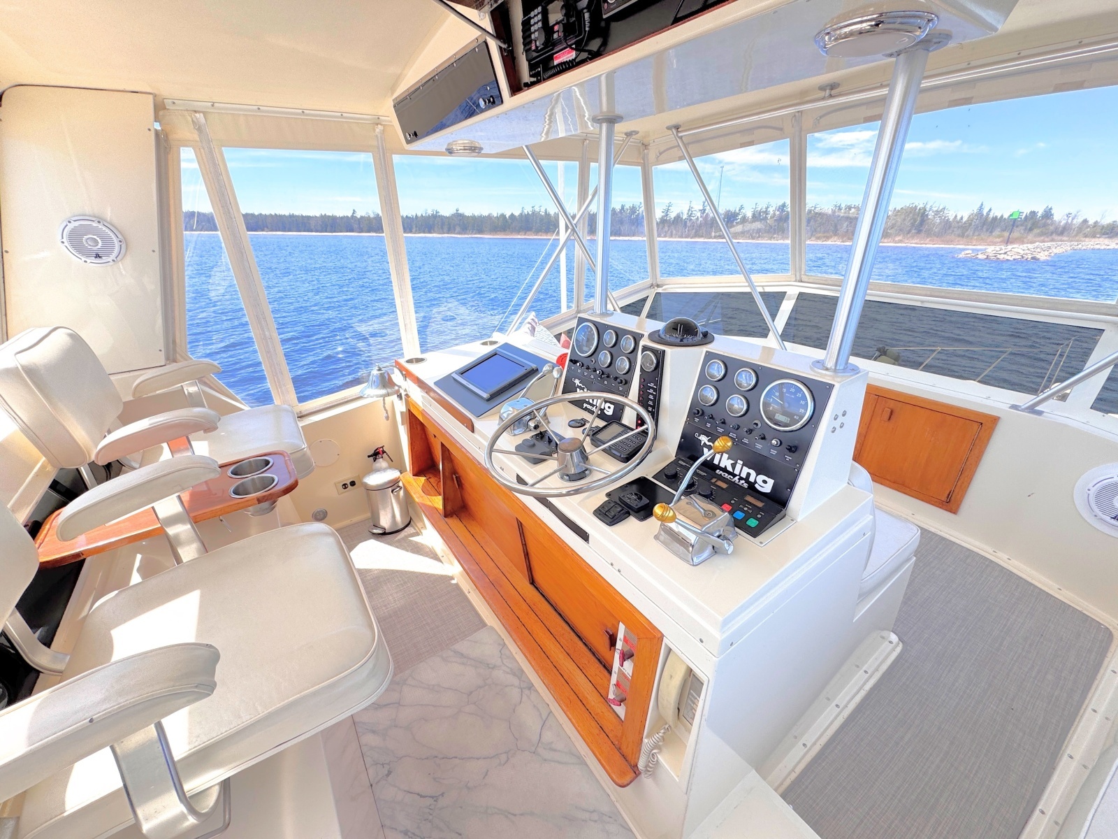 1987 Viking 48 Motor Yacht