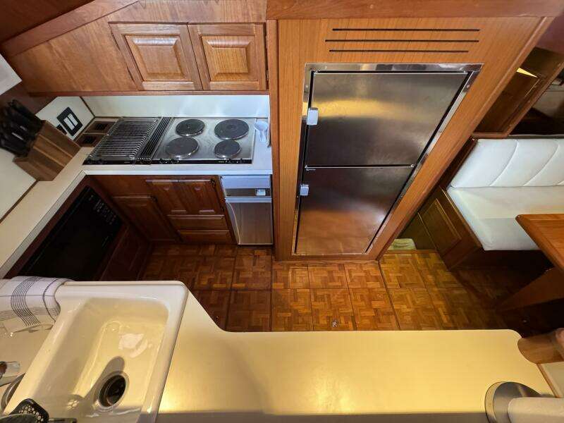 Sunshine State 48ft Viking Yacht For Sale