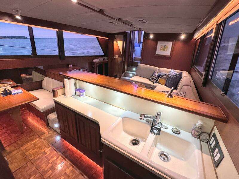 Sunshine State 48ft Viking Yacht For Sale