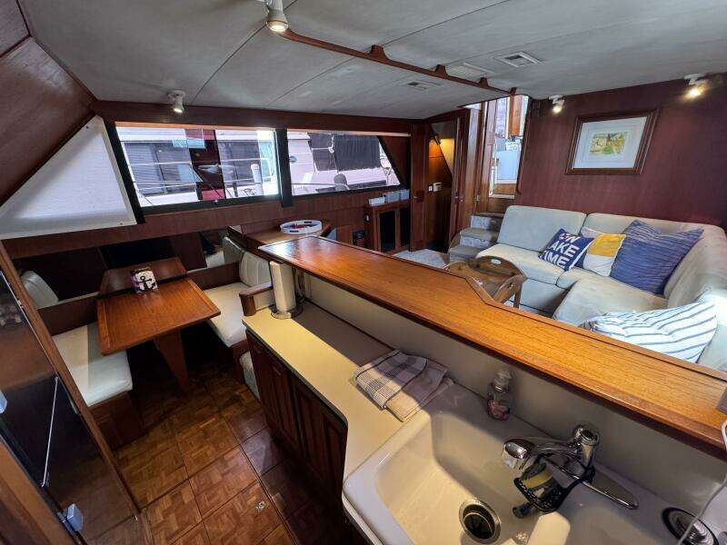 Sunshine State 48ft Viking Yacht For Sale