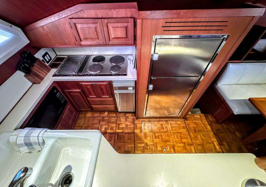 Sunshine State 48ft Viking Yacht For Sale