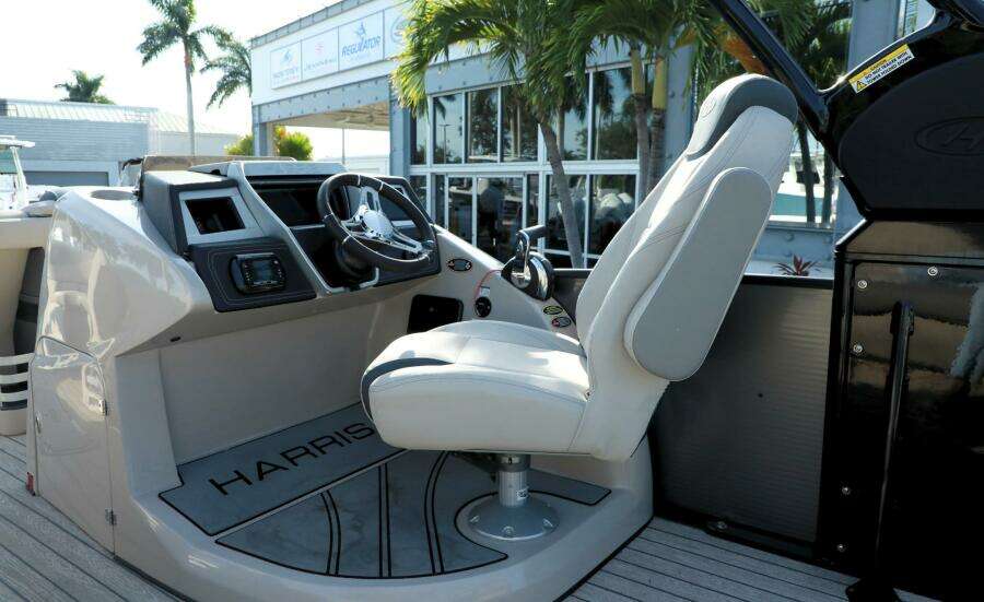 28ft Harris Yacht For Sale