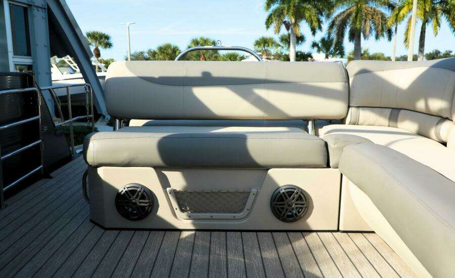 28ft Harris Yacht For Sale