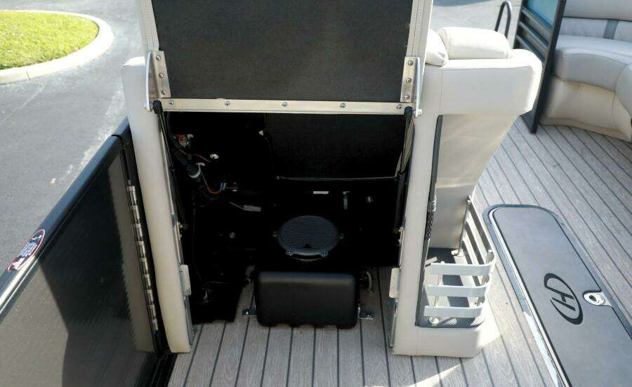 28ft Harris Yacht For Sale