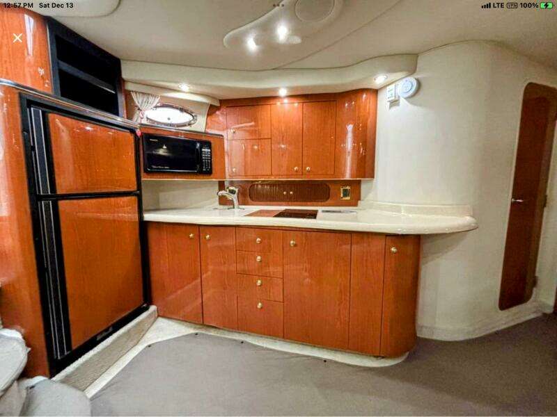 Lady Barb 40ft Sea Ray Yacht For Sale